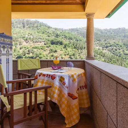 Quinta Casal De Pouca Séjour à la ferme *