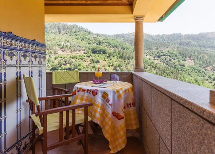 Quinta Casal De Pouca Séjour à la ferme *